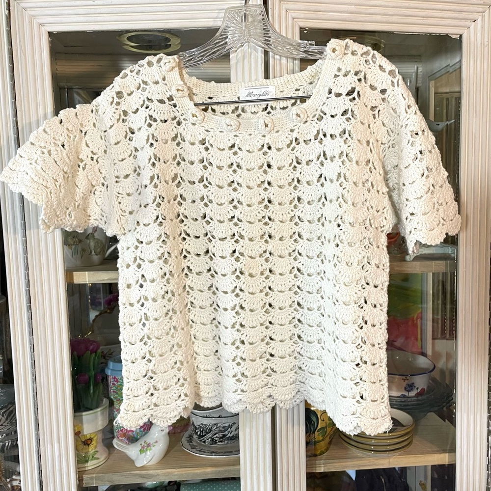 Vintage Margules soft white crochet short sleeve sweater top S/M
Cotton